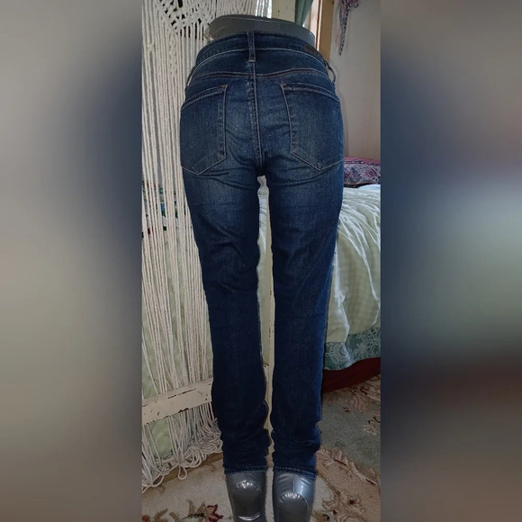 An Articles of Society Distressed Blue Denim Skinny Jeans - Picture 2 of 5